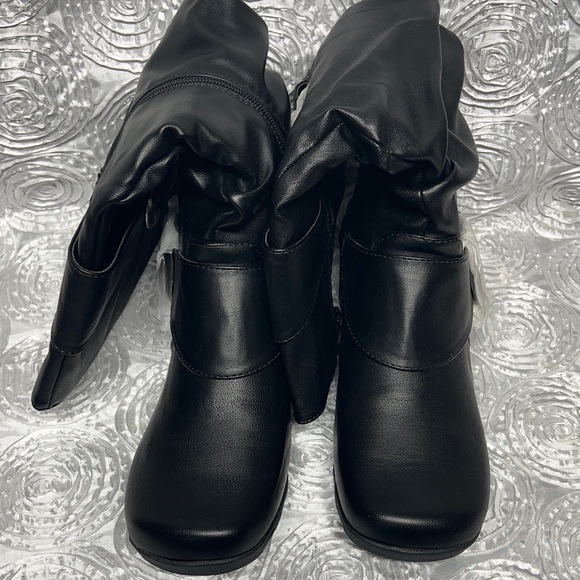 TG Black Women's Boots - Picture 7 of 10